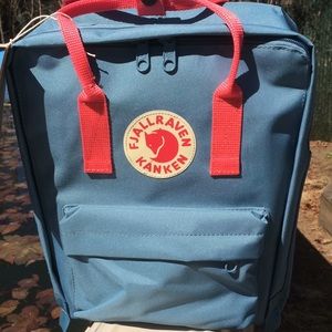 Fjallraven backpack - classic kanken